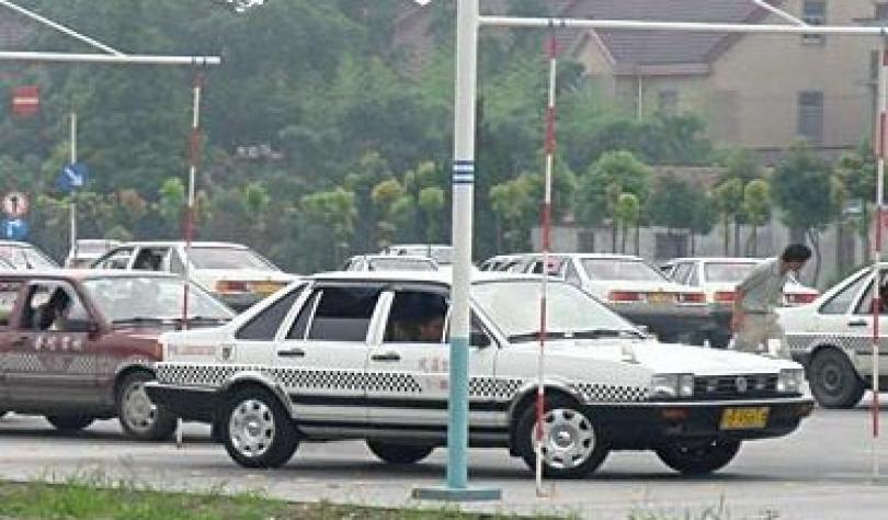 莘庄驾校场地